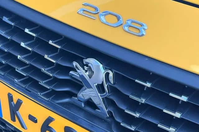 Peugeot 208 (2021) thumbnail 14