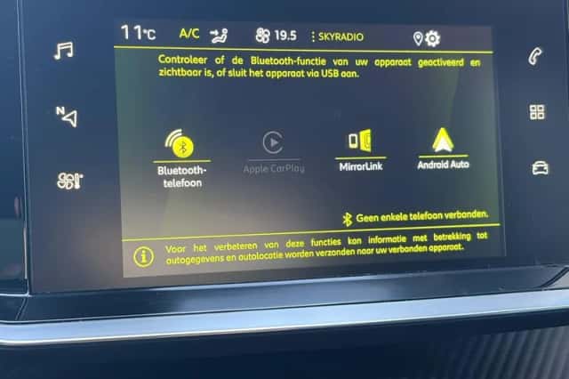 Peugeot 208 (2021) thumbnail 32
