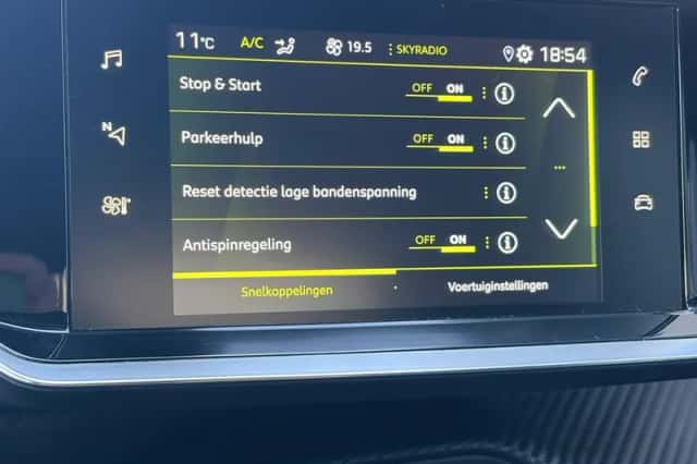 Peugeot 208 (2021) thumbnail 33