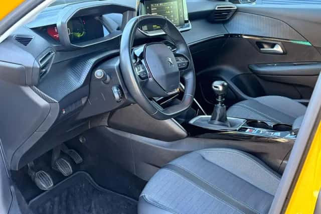 Peugeot 208 (2021) thumbnail 37