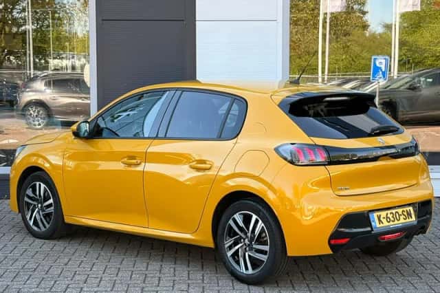 Peugeot 208 (2021) thumbnail 8