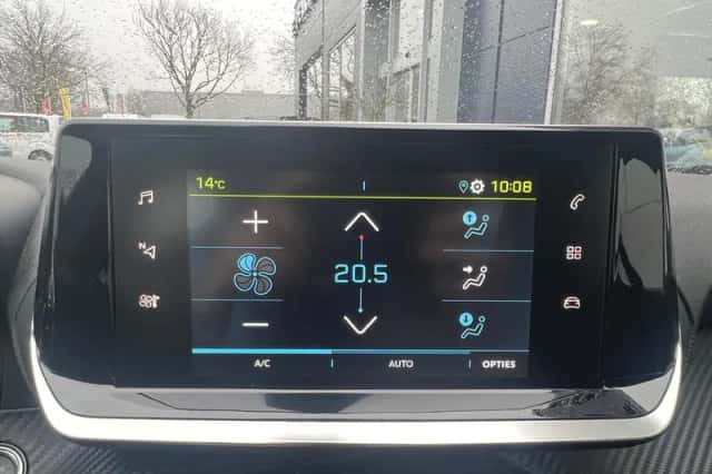 Peugeot e-208 (2022) thumbnail 22