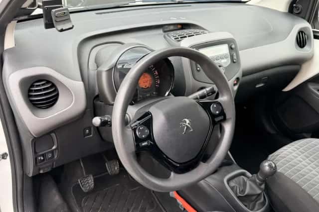 Peugeot 108 (2021) thumbnail 20
