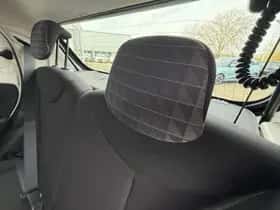 Peugeot 108 (2021) thumbnail 30