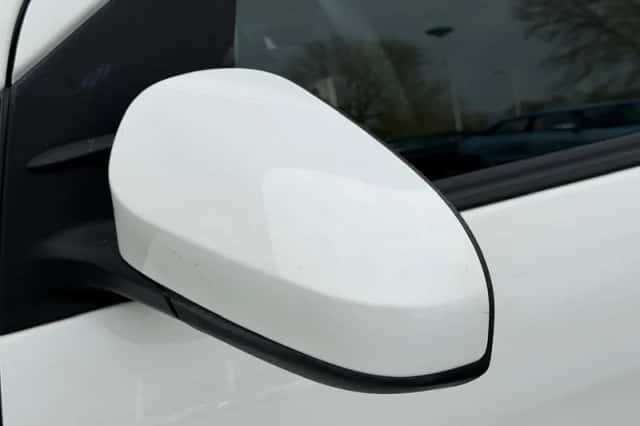 Peugeot 108 (2021) thumbnail 10