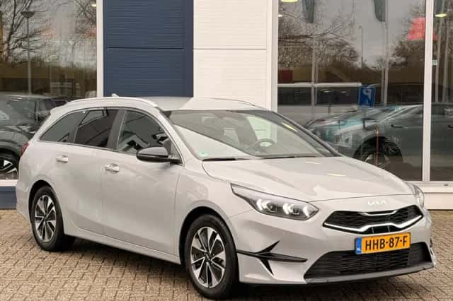 Kia Ceed Sportswagon (2025) thumbnail 2