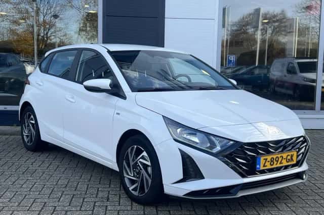 Hyundai i20 (2024) thumbnail 2