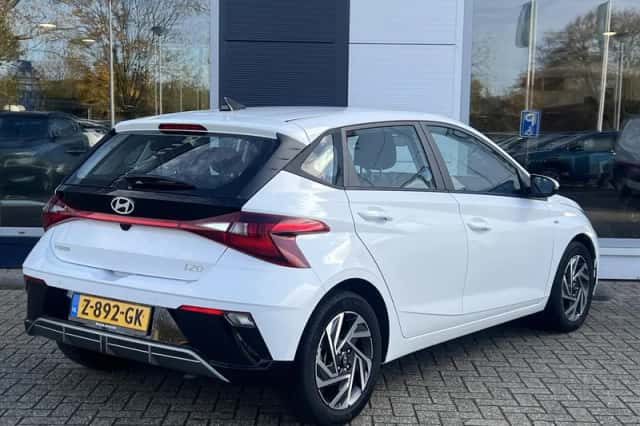 Hyundai i20 (2024) thumbnail 5