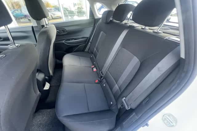 Hyundai i20 (2024) thumbnail 41