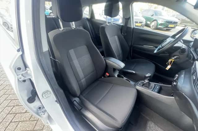 Hyundai i20 (2024) thumbnail 44