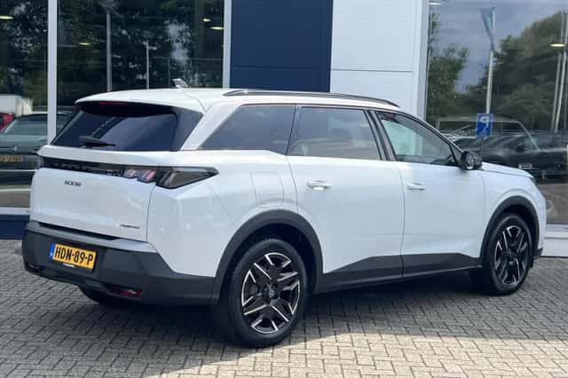 Peugeot 5008 (2025) thumbnail 6