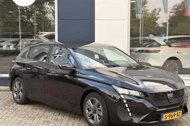 Peugeot 308 (2023) thumbnail 2