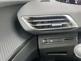 Peugeot 3008 (2024) thumbnail 29