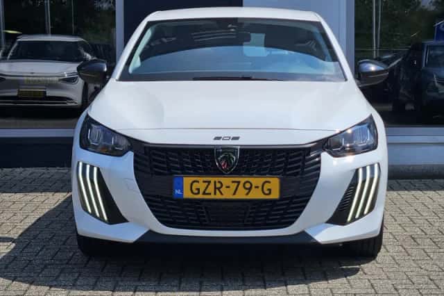 Peugeot 208 (2025) thumbnail 3