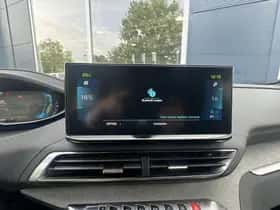 Peugeot 3008 (2023) thumbnail 31