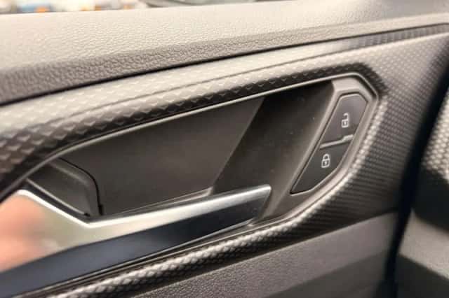 Volkswagen T-Cross (2021) thumbnail 22