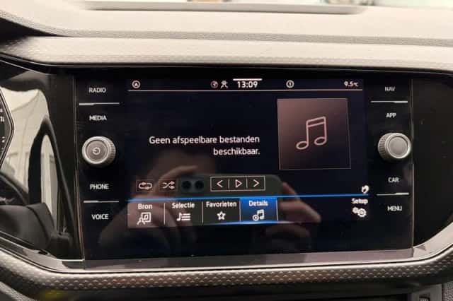 Volkswagen T-Cross (2021) thumbnail 8