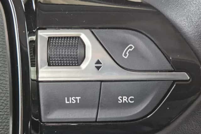 Peugeot e-208 (2021) thumbnail 13