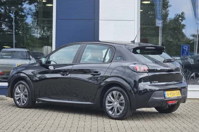Peugeot e-208 (2021) thumbnail 3