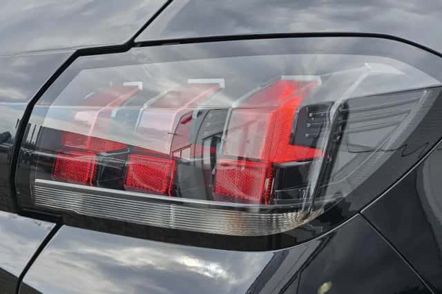 Peugeot e-208 (2021) thumbnail 25
