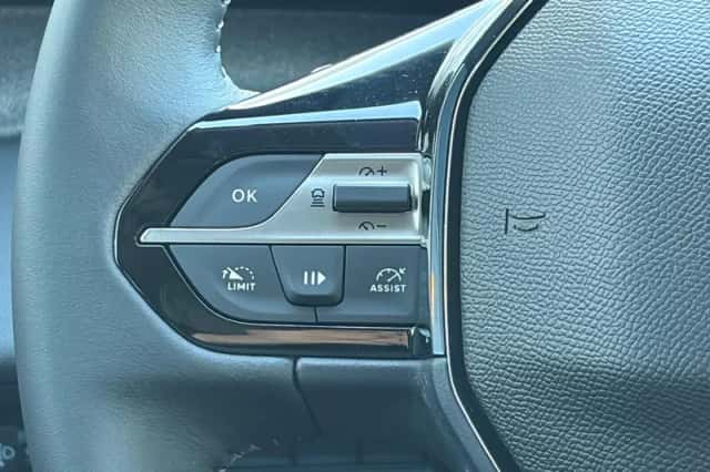 Peugeot 408 (2025) thumbnail 21