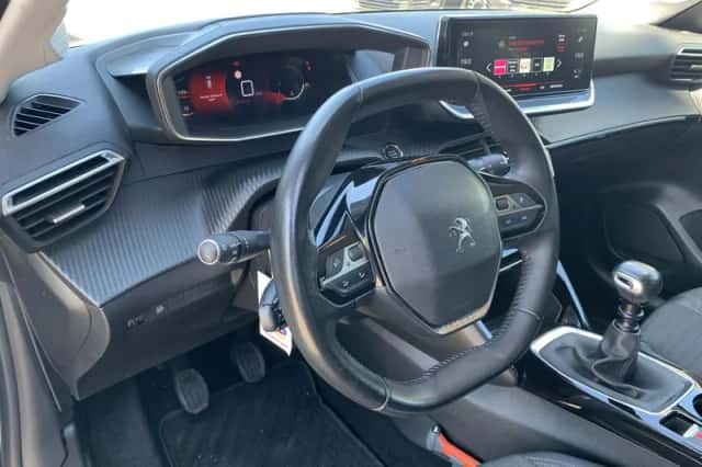 Peugeot 208 (2021) thumbnail 11