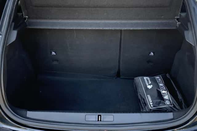 Peugeot 208 (2021) thumbnail 15