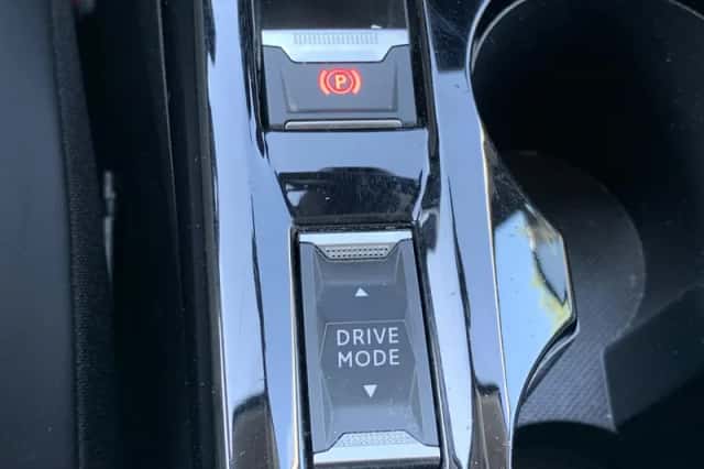 Peugeot 208 (2021) thumbnail 23
