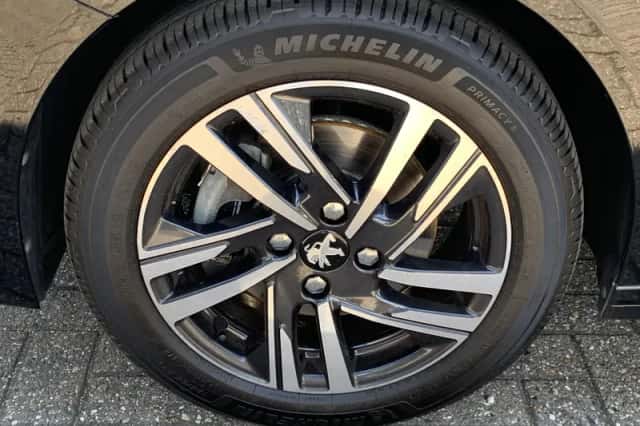 Peugeot 208 (2021) thumbnail 9