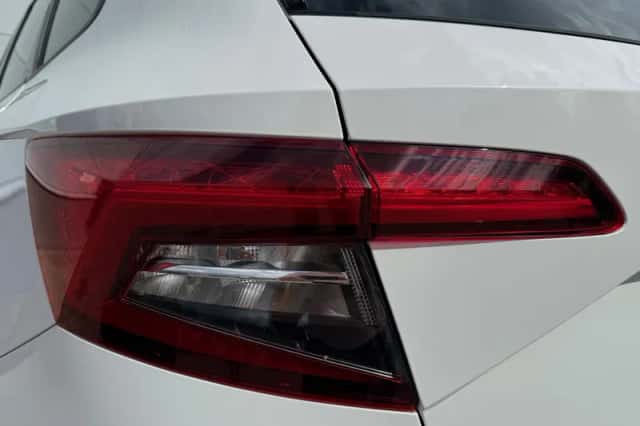 Škoda Karoq (2021) thumbnail 12