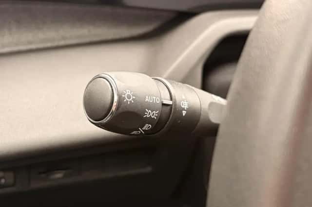 Peugeot 308 (2024) thumbnail 17