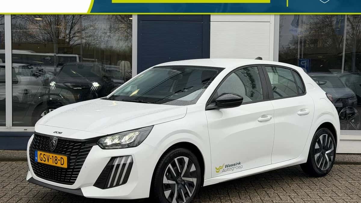 Peugeot 208 (2024) — foto 1