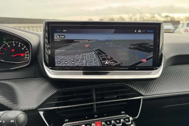 Peugeot 208 (2024) thumbnail 11