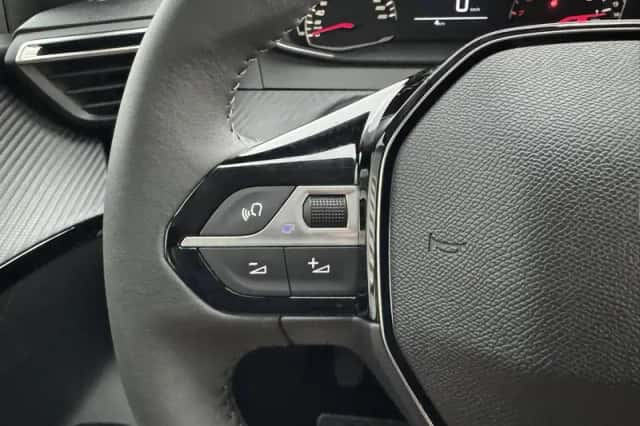 Peugeot 208 (2024) thumbnail 12