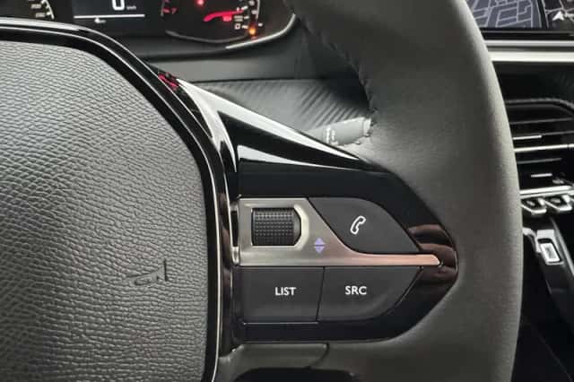 Peugeot 208 (2024) thumbnail 13