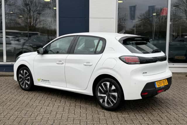 Peugeot 208 (2024) thumbnail 5