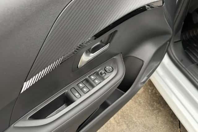 Peugeot 208 (2024) thumbnail 9