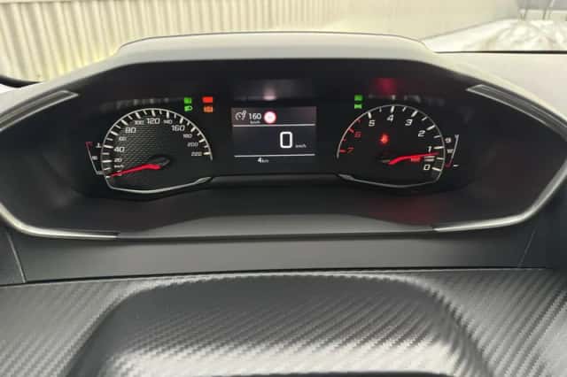 Peugeot 208 (2024) thumbnail 10