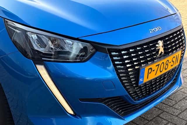 Peugeot 208 (2022) thumbnail 15