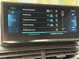 Peugeot 3008 (2021) thumbnail 19
