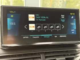 Peugeot 3008 (2021) thumbnail 21