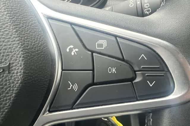 Renault Clio (2022) thumbnail 17