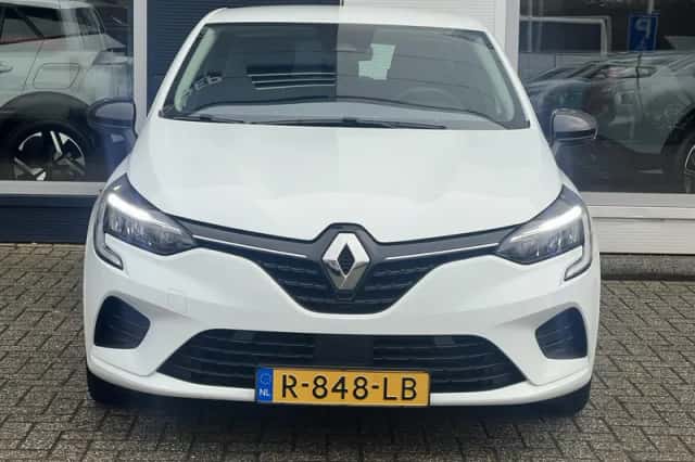 Renault Clio (2022) thumbnail 3
