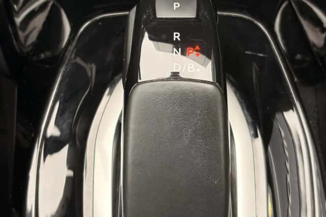 Peugeot e-2008 (2021) thumbnail 32
