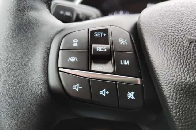 Ford Focus (2024) thumbnail 12