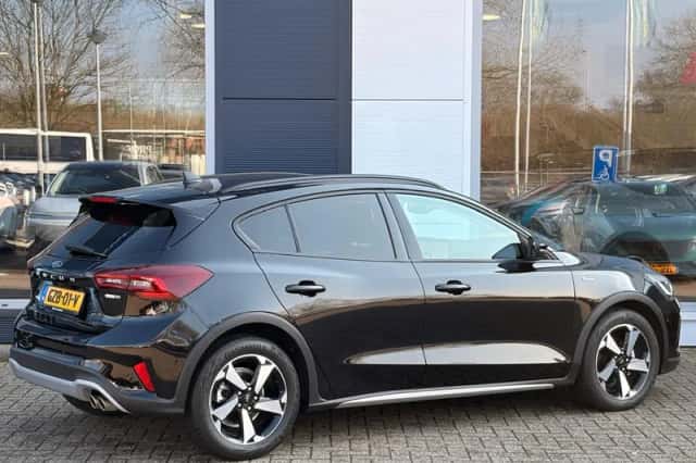 Ford Focus (2024) thumbnail 7