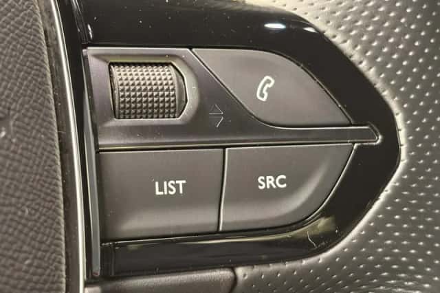 Peugeot 208 (2021) thumbnail 13
