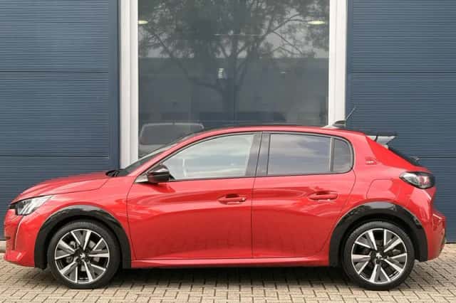 Peugeot 208 (2021) thumbnail 3