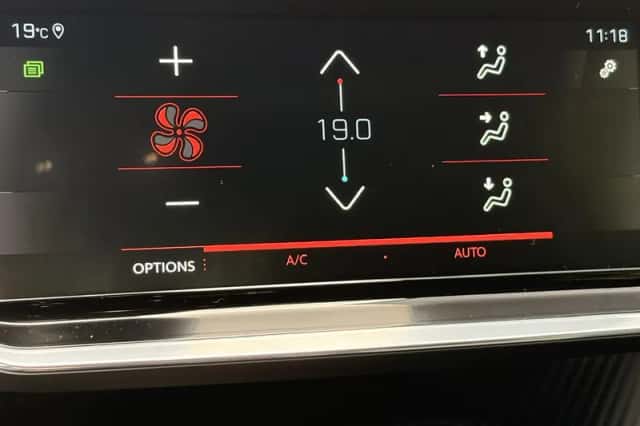 Peugeot 208 (2021) thumbnail 24