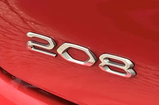 Peugeot 208 (2021) thumbnail 32